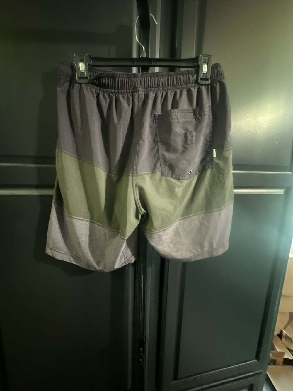 Vuori Kore Athletic Performance Shorts, Color Block Design, Drawstring Waist#744 - Picture 4 of 6